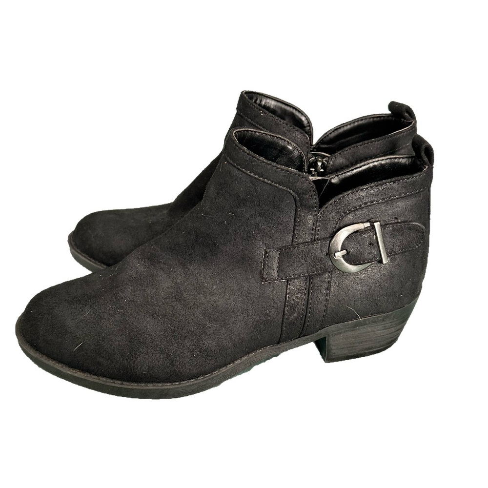 NEW Black suede Carlos Santana booties